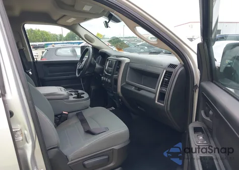 2015 Ram 1500 Express z USA, uszkodzony, nr VIN 1C6RR6KTXFS523540